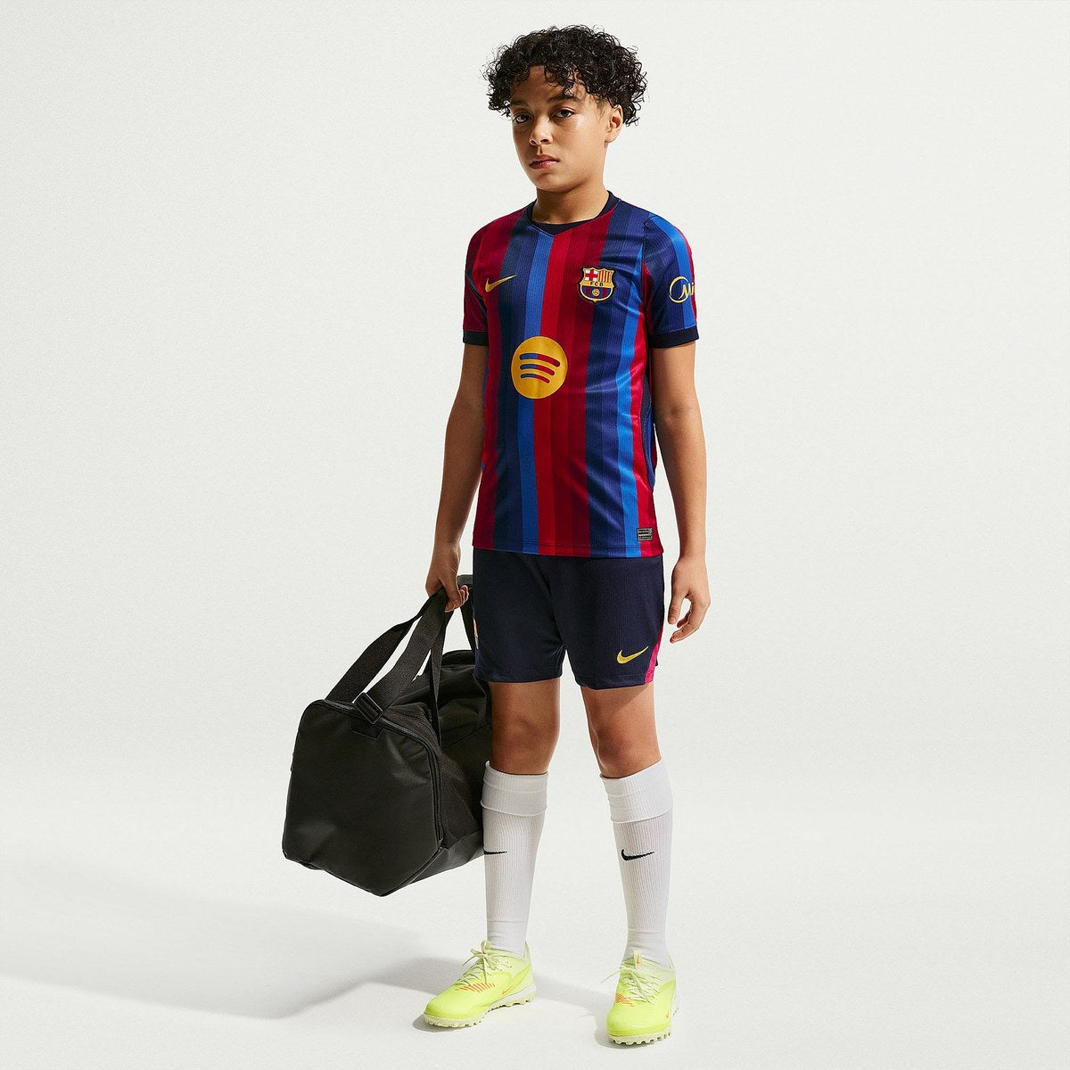 Kids Kit Barcelona 2026/27 I Fan